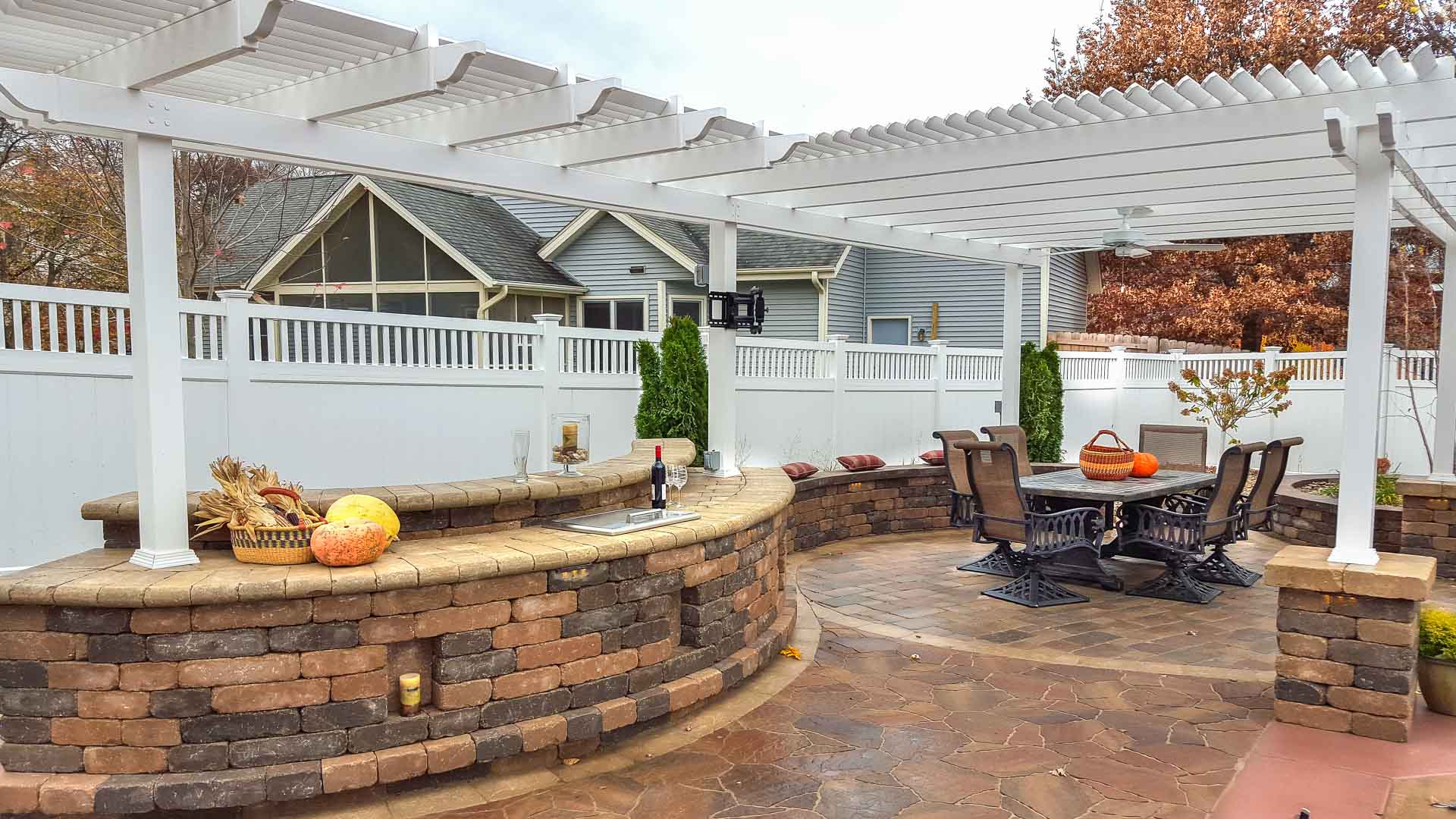 Forever Green Coralville Iowa pergola outdoor kitchen hardscapes patio iowa city outdoor living