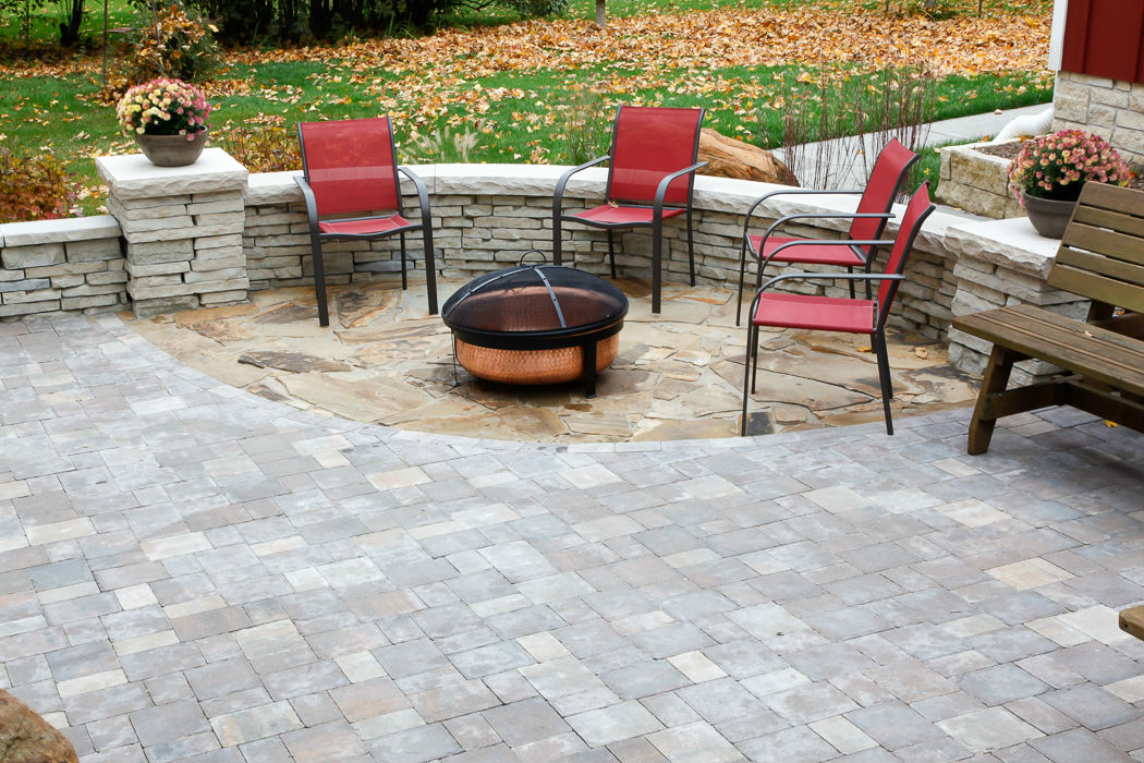 Forever Green Coralville Iowa Patios fire pit wall landscaping