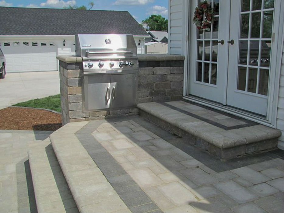 Forever Green Coralville Iowa Patios grill steps landscaping