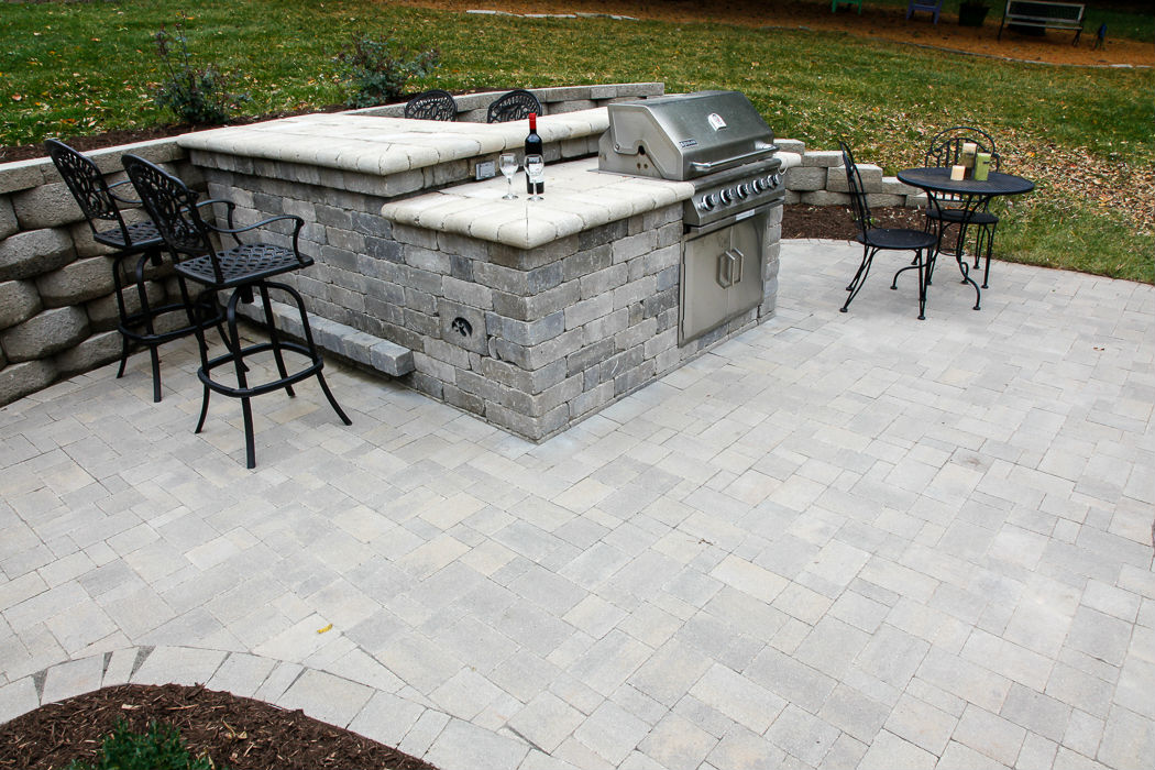 Forever Green Coralville Iowa Patios outdoor kitchen grill