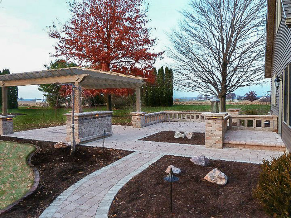 Forever Green Coralville Iowa Patios walkway stone wall